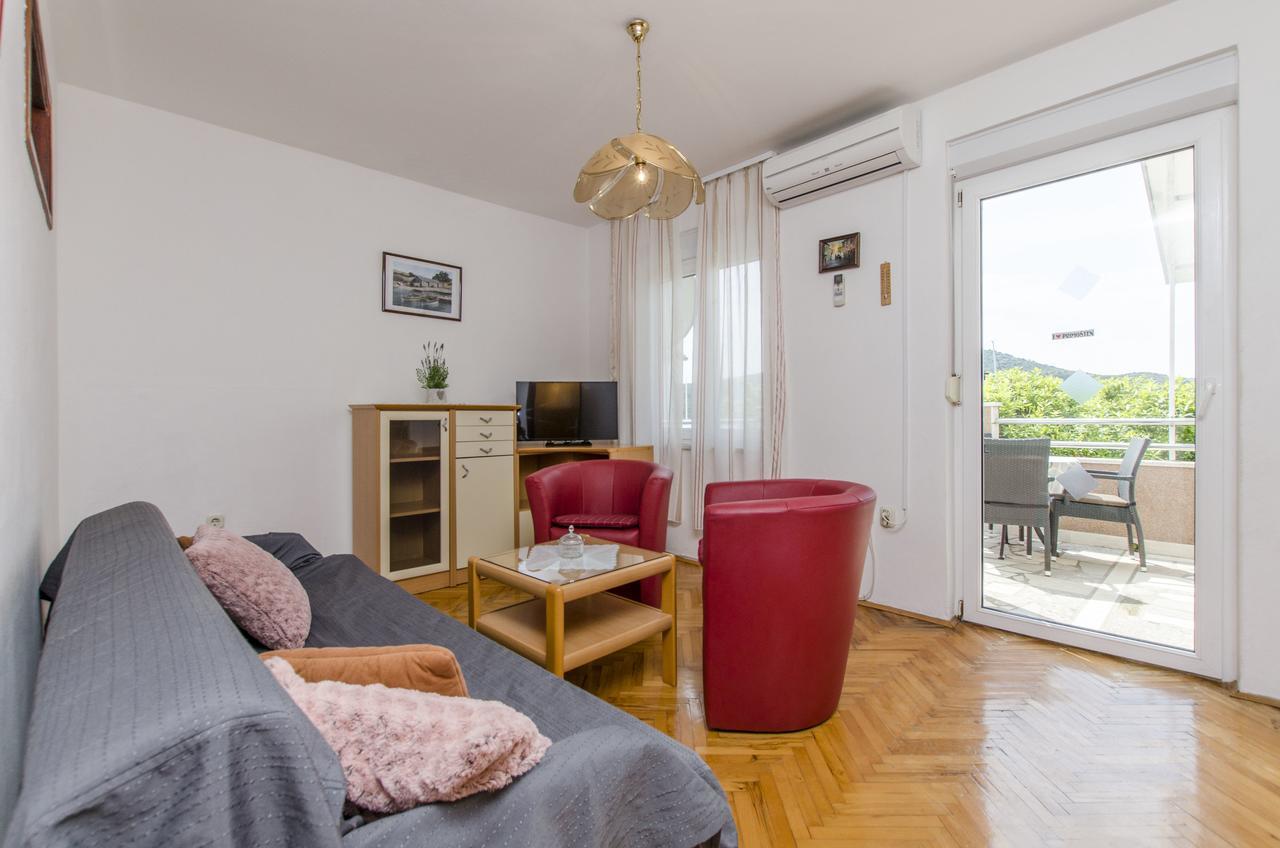 Apartment Danijela Primošten Εξωτερικό φωτογραφία